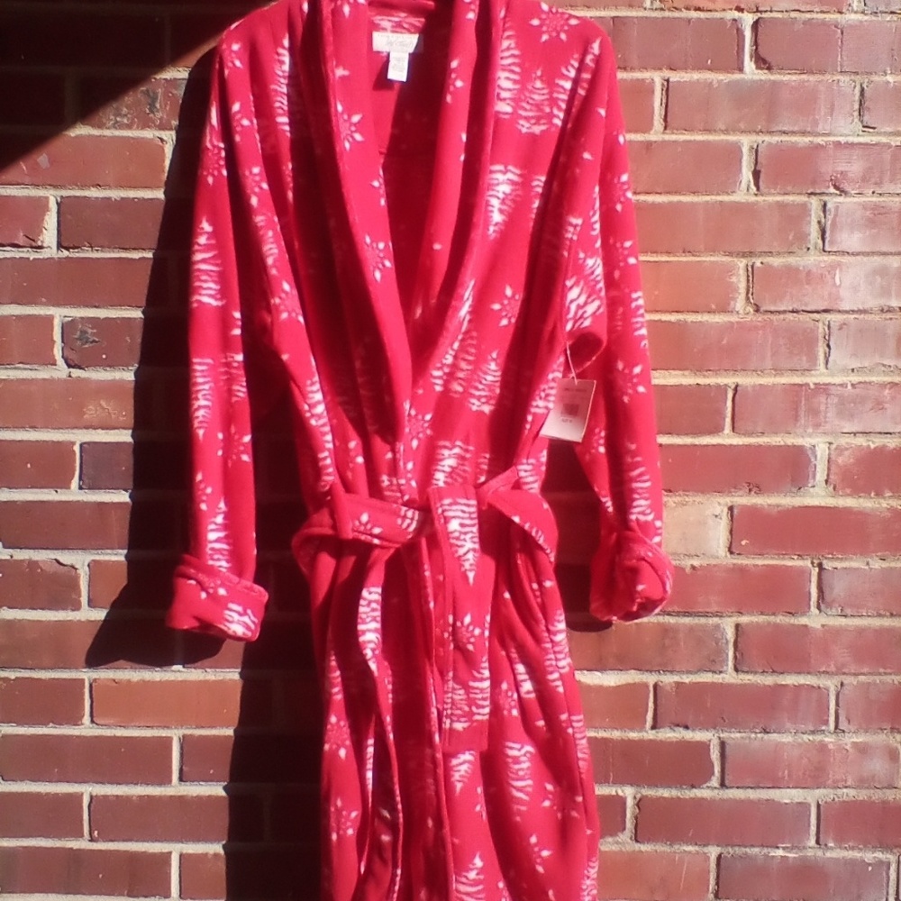 Lord & Taylor Robe - Picture 4 of 6